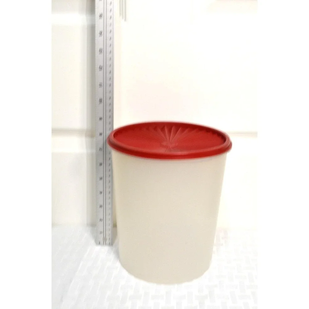 VTG Tupperware 17 Cup Decorator Canister Storage #805 w/ Red Servalier Lid #806
